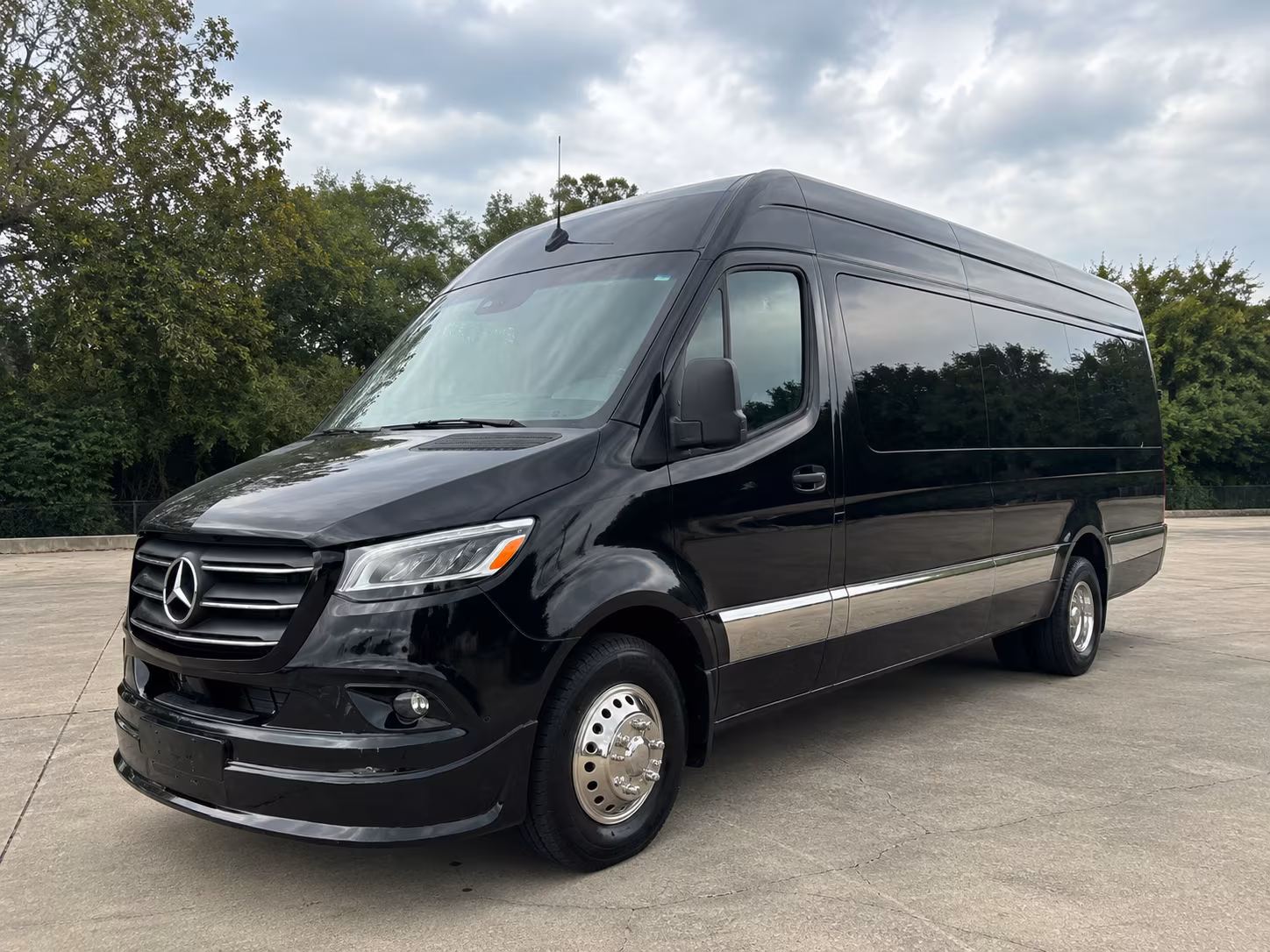 cincinnati 20 passenger sprinter van