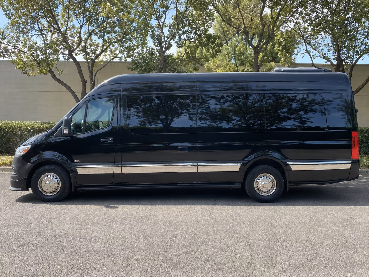 Cincinnati Wine Tour Transportation